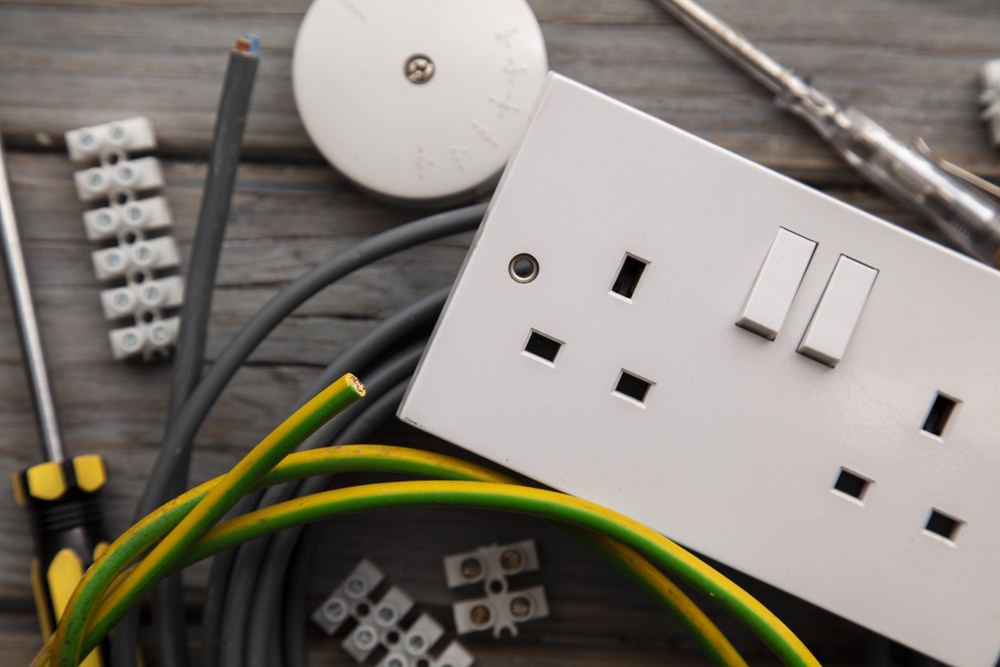 electrician polis
